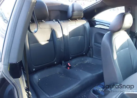 2013 Volkswagen Beetle 2.5L Fender Edition из США, поврежденный, VIN 3VWJP7AT6DM648220